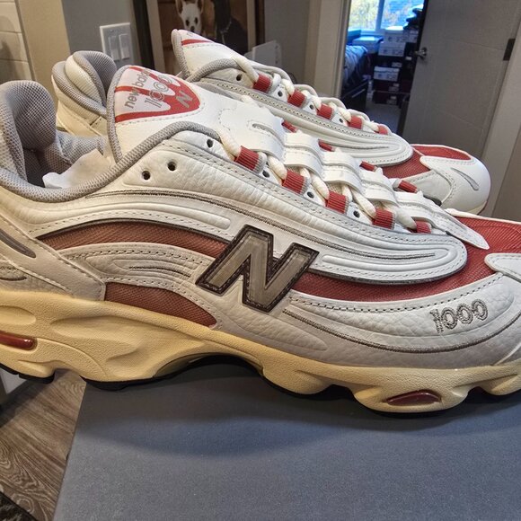 Men’s New Balance 1000 “Sea Salt” Astro Dust Size 12 White Red (M1000CB) NEW - Picture 5 of 9